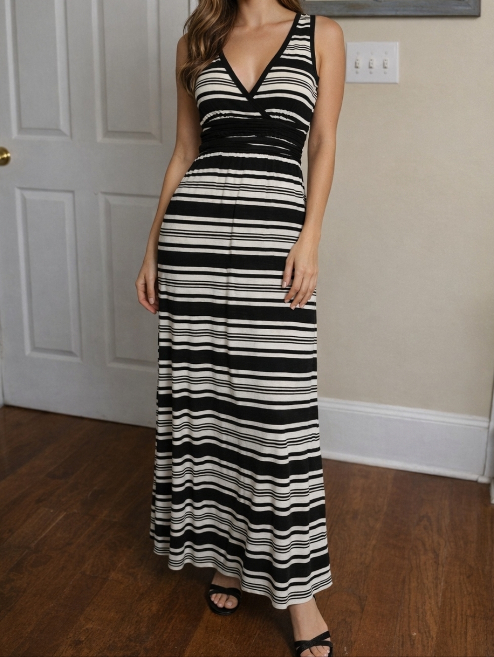Sophie Max Black & White Striped Maxi Dress – Size S